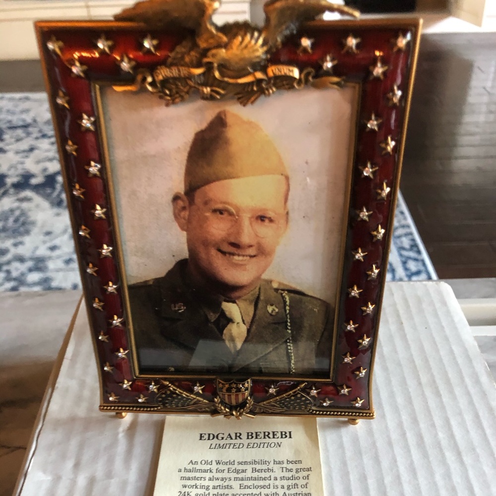 Edgar Berebi patriotic frame Limited Edition